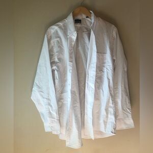 📳 Van Heusen | NWOT Button Up Top